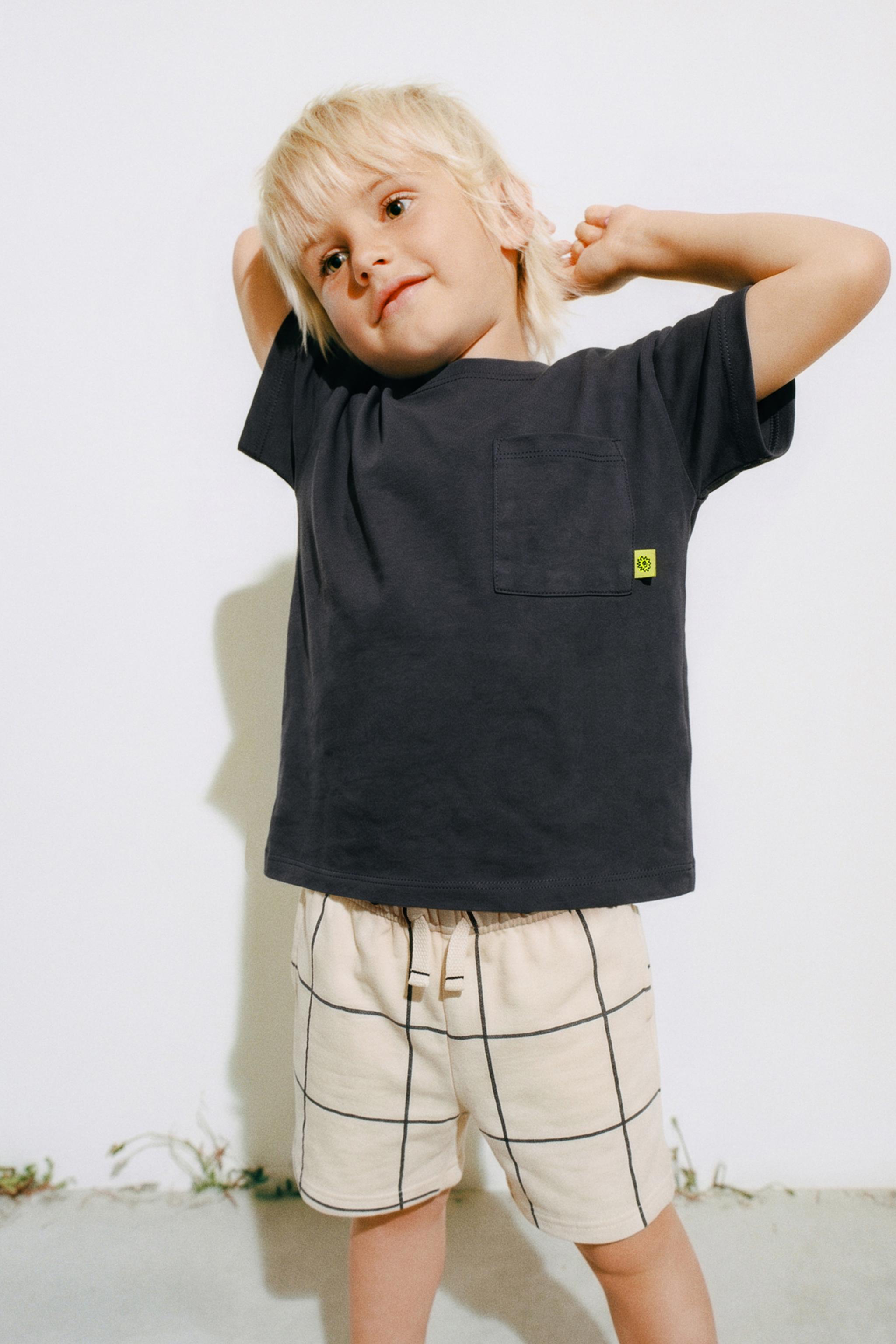 PLAID BERMUDA & POCKET T-SHIRT JOGGING SET